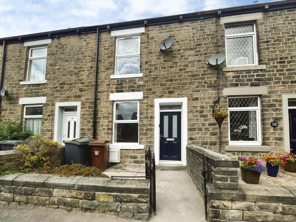 3 bed Mid Terraced House for rent in Glossop. From Reeds Rains - Glossop 3 bed Mid Terraced House for rent in Glossop. From Reeds Rains - Glossop