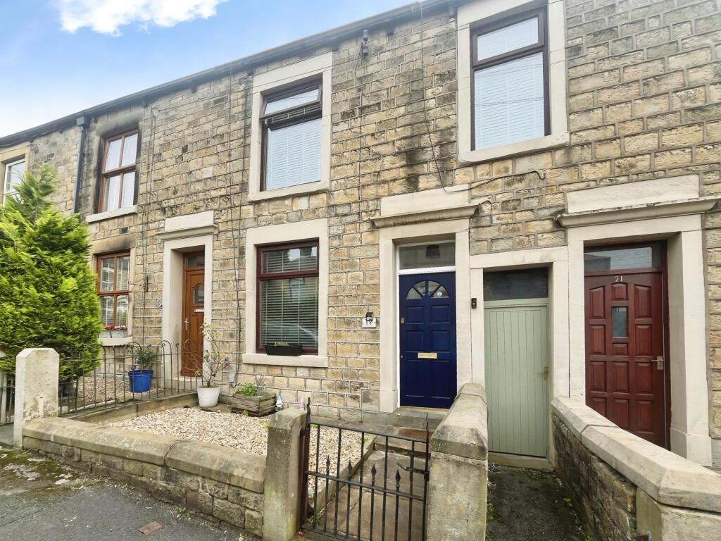 2 bed Mid Terraced House for rent in Padfield. From Reeds Rains - Glossop 2 bed Mid Terraced House for rent in Padfield. From Reeds Rains - Glossop