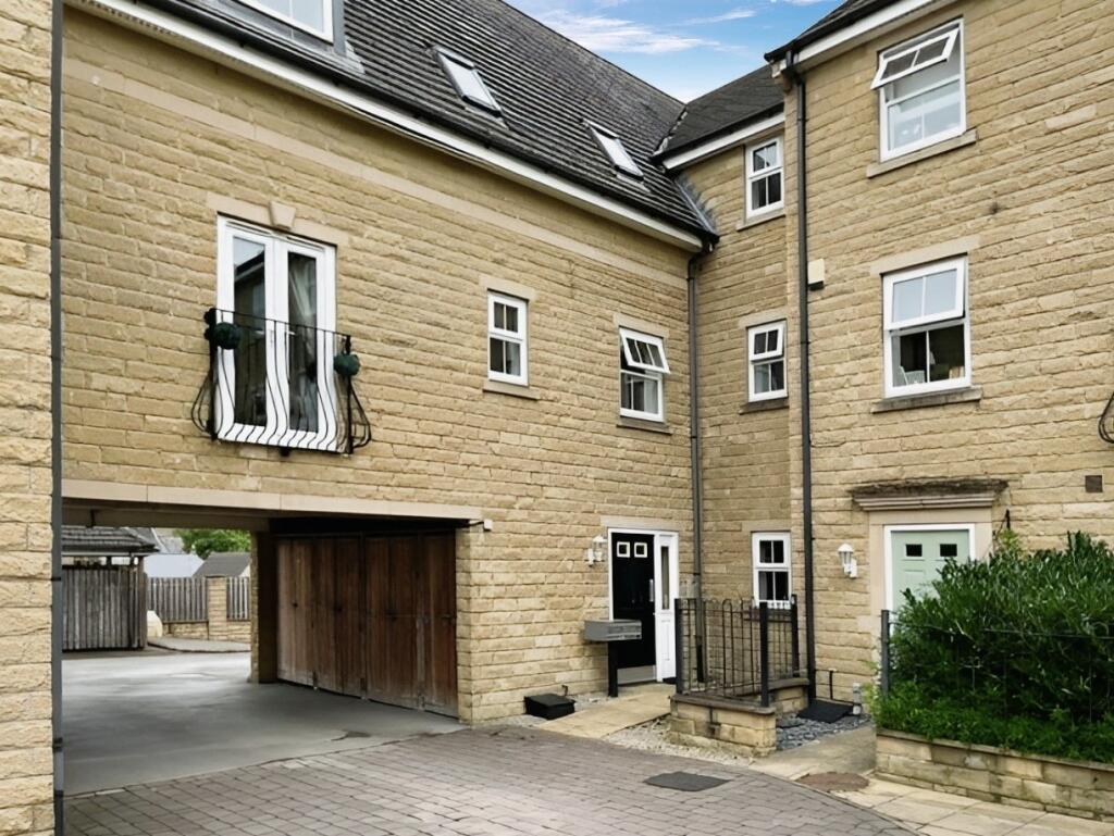 2 bed Apartment for rent in Ovenden Wood. From Reeds Rains - Halifax