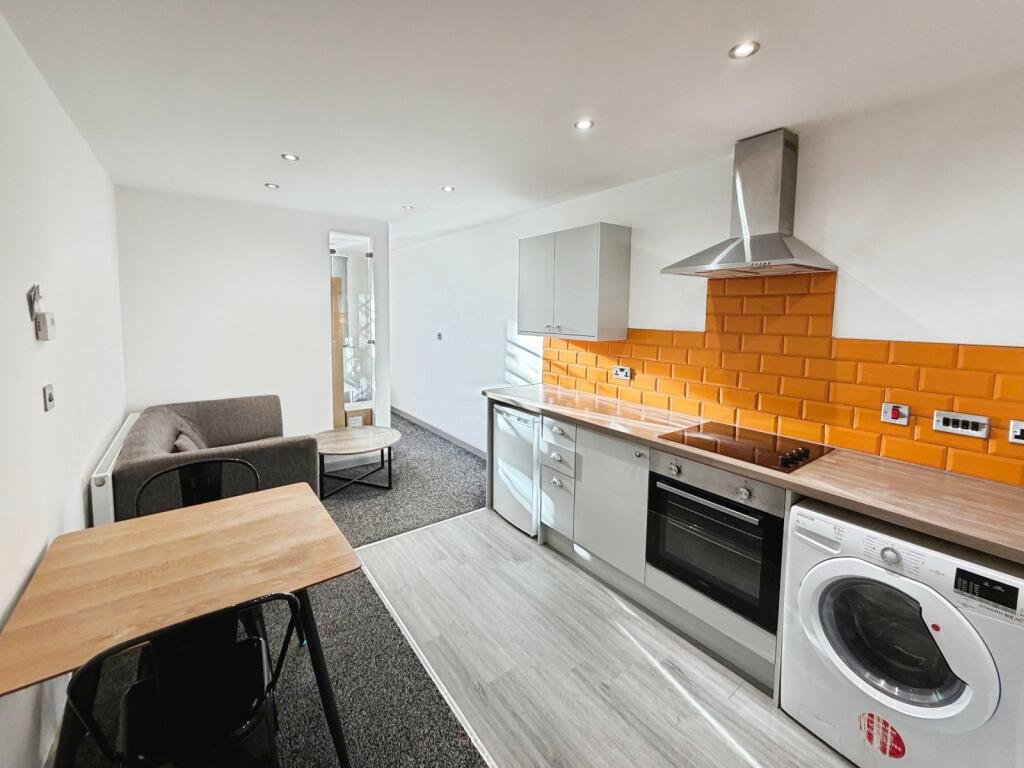 4 bed Apartment for rent in Halifax. From Reeds Rains - Halifax