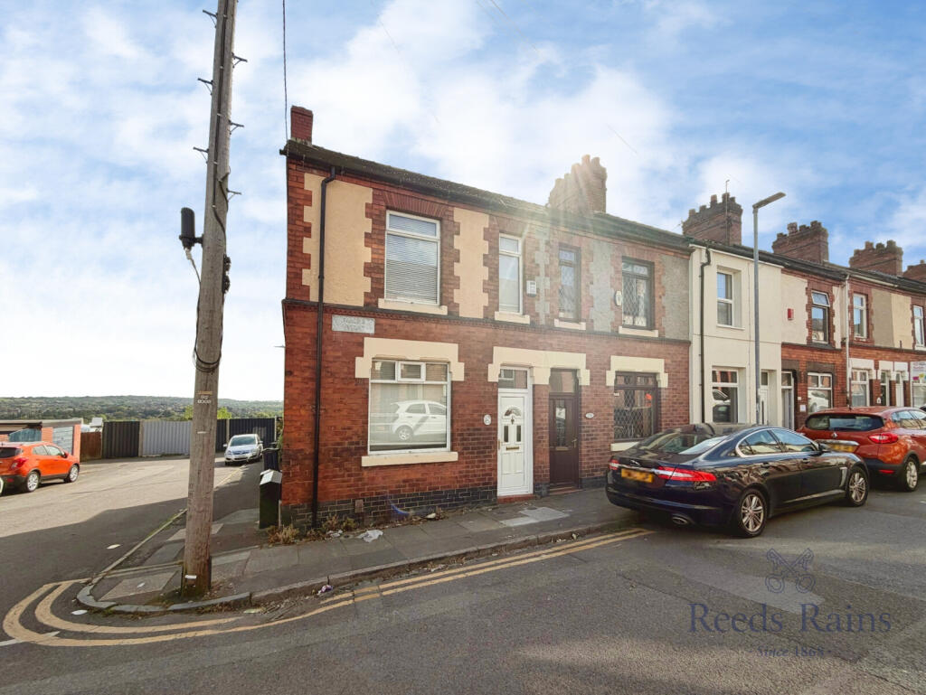 3 bed End of Terrace for rent in Stoke-on-Trent. From Reeds Rains - Hanley