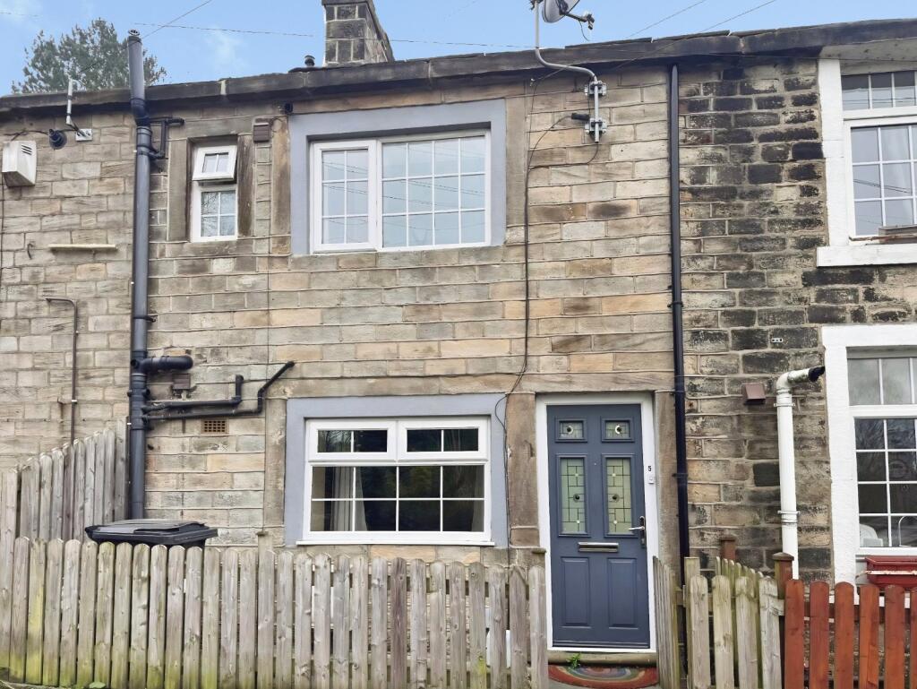2 bed Mid Terraced House for rent in Brearley. From Reeds Rains - Hebden Bridge