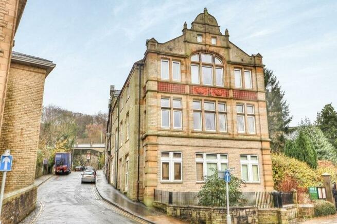 2 bed Apartment for rent in Todmorden. From Reeds Rains - Hebden Bridge 2 bed Apartment for rent in Todmorden. From Reeds Rains - Hebden Bridge