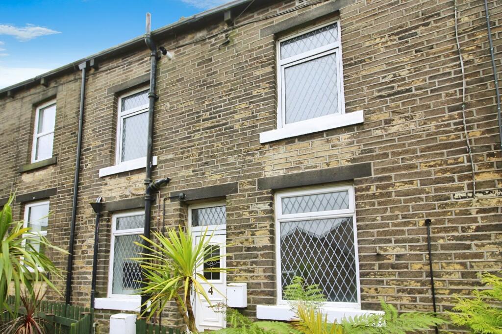 2 bed Mid Terraced House for rent in Hebden Bridge. From Reeds Rains - Hebden Bridge
