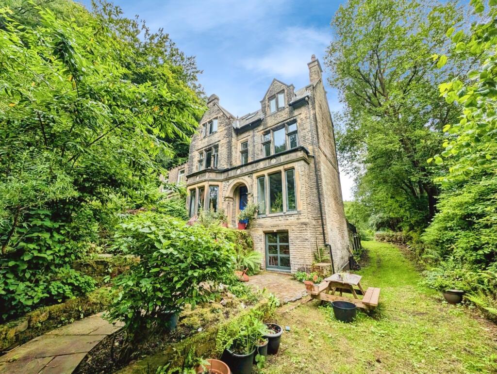 5 bed Semi Detached for rent in Hebden Bridge. From Reeds Rains - Hebden Bridge 5 bed Semi Detached for rent in Hebden Bridge. From Reeds Rains - Hebden Bridge