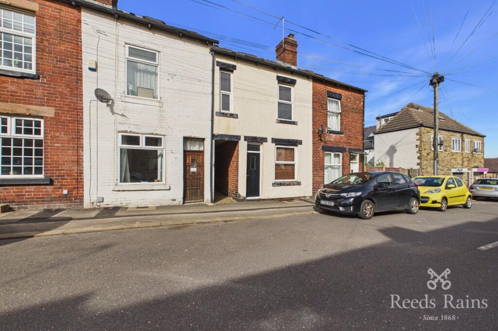 4 bed Mid Terraced House for rent in Sheffield. From Reeds Rains - Hillsborough