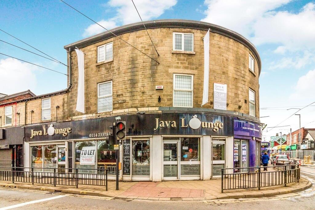 2 bed Apartment for rent in Dungworth. From Reeds Rains - Hillsborough