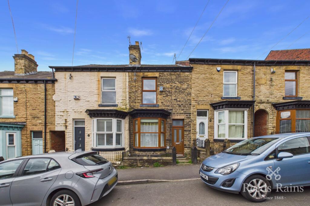 3 bed Mid Terraced House for rent in Dungworth. From Reeds Rains - Hillsborough 3 bed Mid Terraced House for rent in Dungworth. From Reeds Rains - Hillsborough
