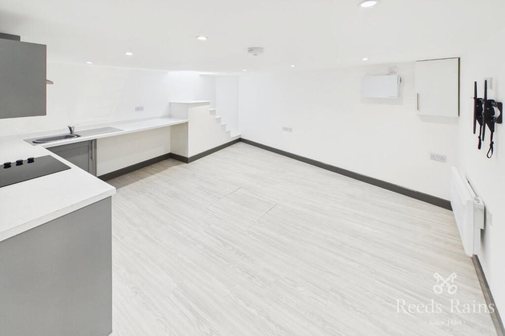 1 bed Apartment for rent in Dungworth. From Reeds Rains - Hillsborough