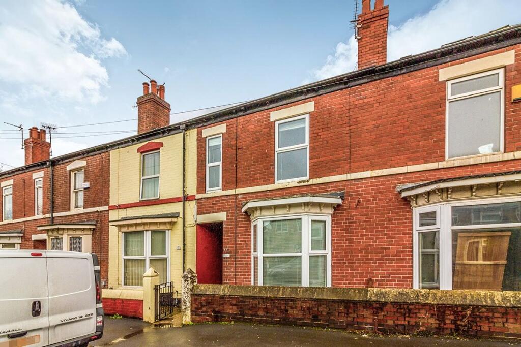 3 bed Mid Terraced House for rent in Brinsworth. From Reeds Rains - Hillsborough