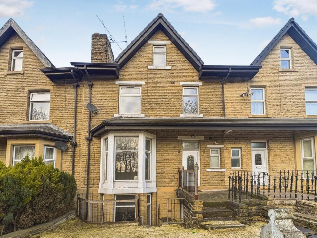5 bed Mid Terraced House for rent in Kirkheaton. From Reeds Rains - Huddersfield 5 bed Mid Terraced House for rent in Kirkheaton. From Reeds Rains - Huddersfield