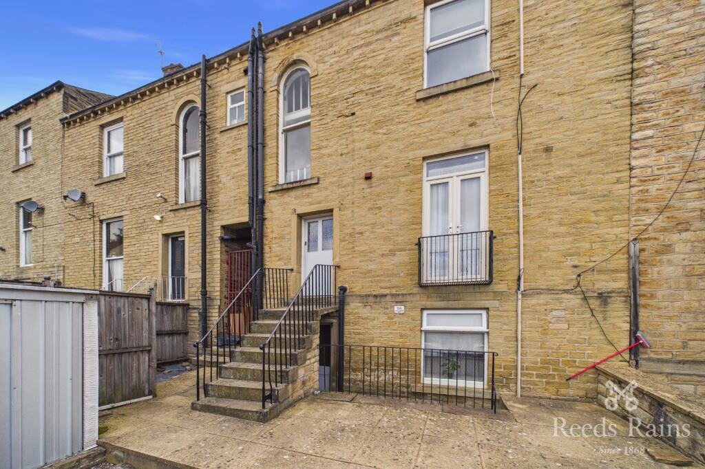 1 bed Apartment for rent in Huddersfield. From Reeds Rains - Huddersfield 1 bed Apartment for rent in Huddersfield. From Reeds Rains - Huddersfield