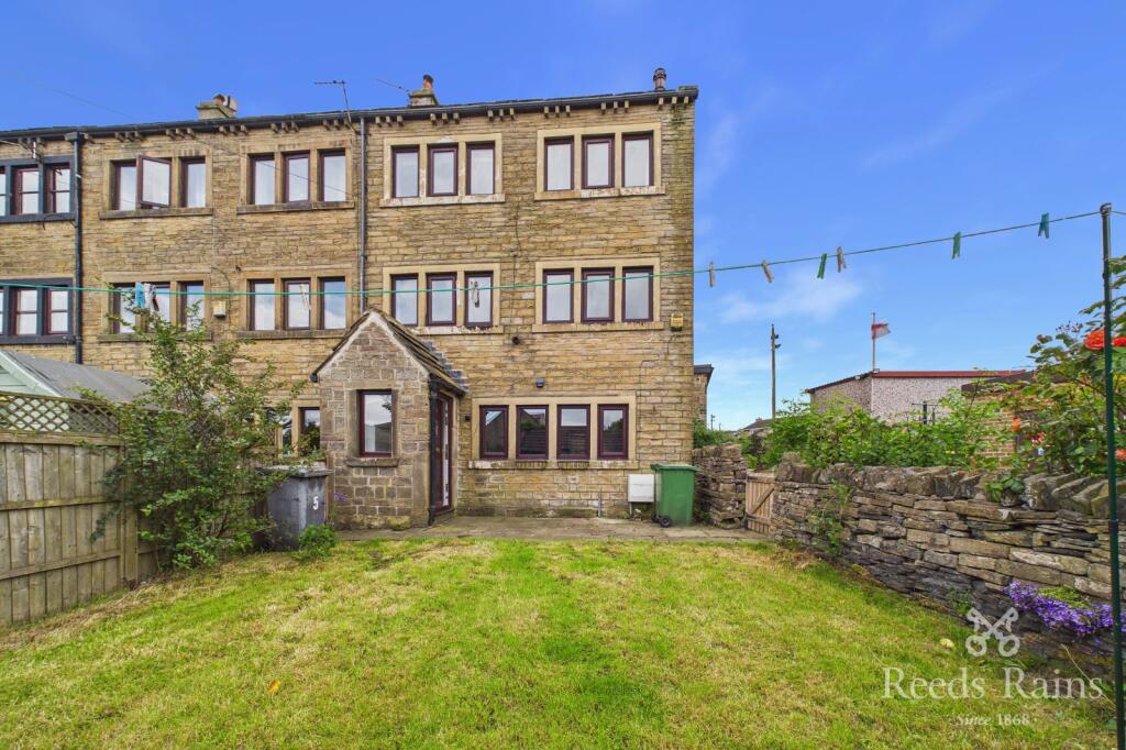 2 bed End of Terrace for rent in Outlane. From Reeds Rains - Huddersfield 2 bed End of Terrace for rent in Outlane. From Reeds Rains - Huddersfield