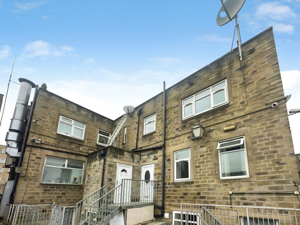 1 bed Not Specified for rent in Kirkheaton. From Reeds Rains - Huddersfield
