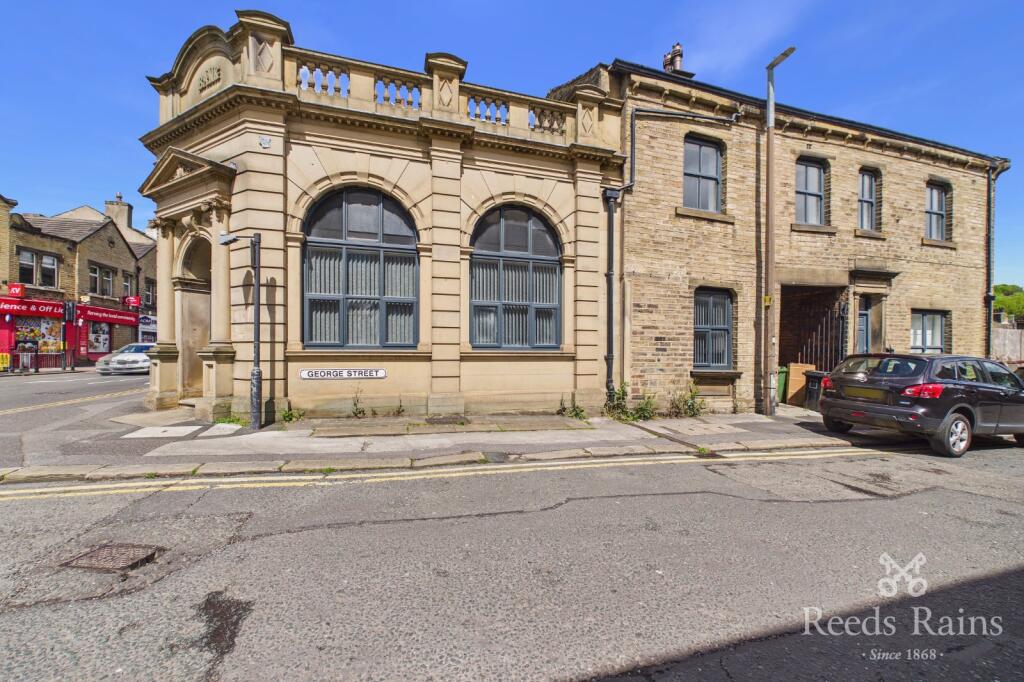 2 bed Apartment for rent in Outlane. From Reeds Rains - Huddersfield