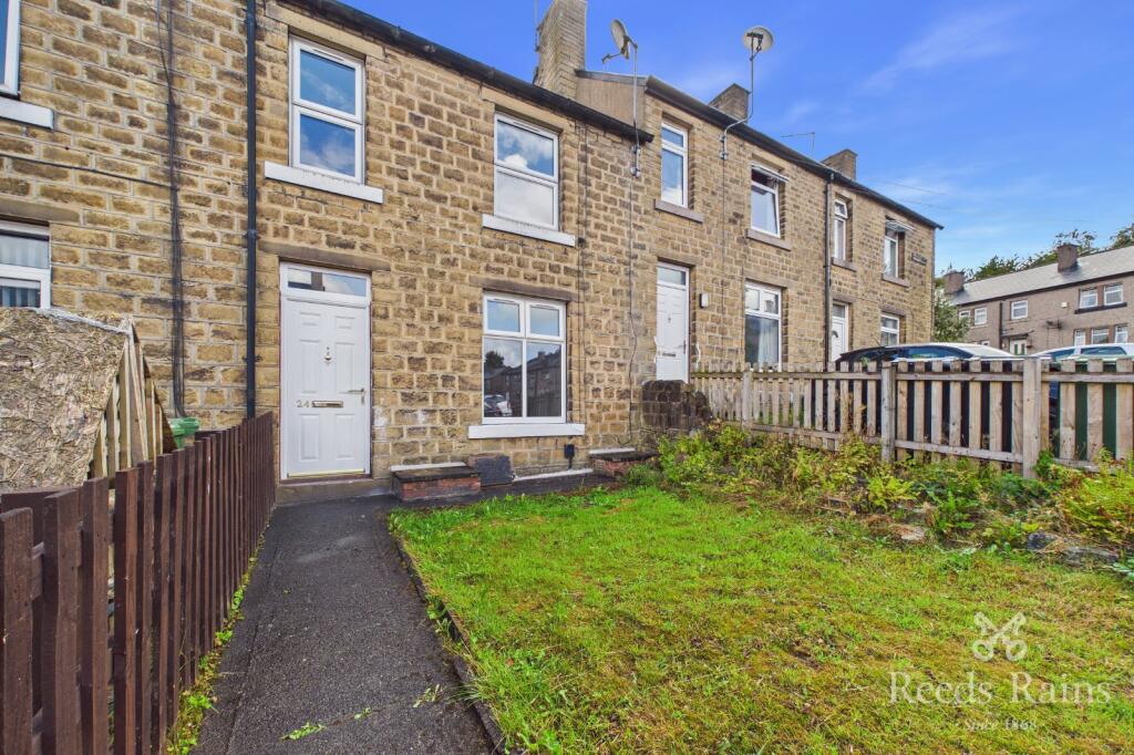 3 bed Mid Terraced House for rent in Netherton. From Reeds Rains - Huddersfield