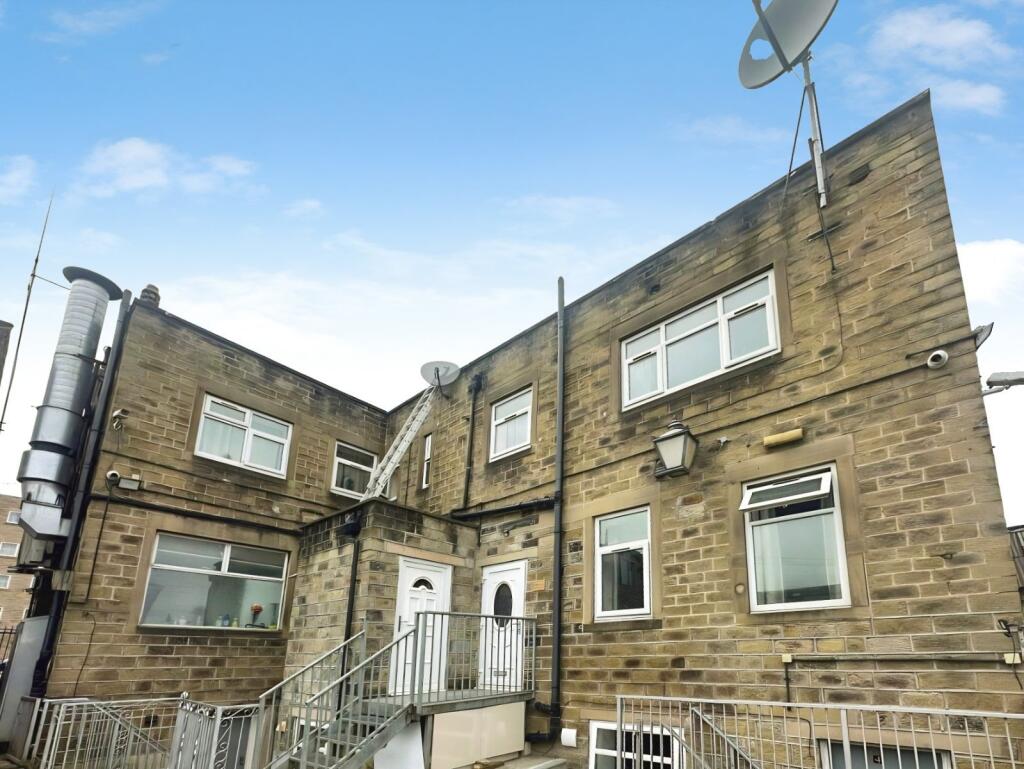 1 bed Apartment for rent in Kirkheaton. From Reeds Rains - Huddersfield