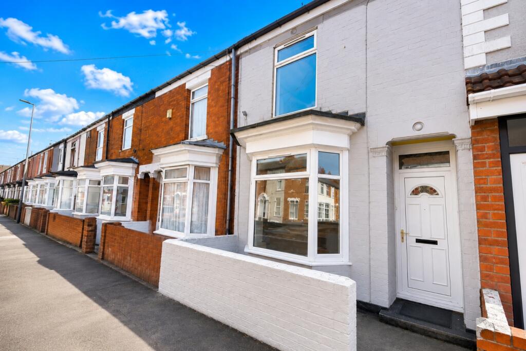 2 bed Mid Terraced House for rent in Hull. From Reeds Rains - Hull