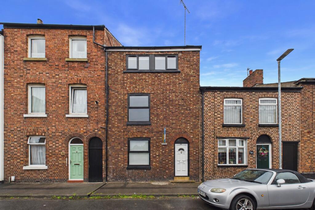 4 bed Mid Terraced House for rent in Sutton Lane Ends. From Reeds Rains - Macclesfield 4 bed Mid Terraced House for rent in Sutton Lane Ends. From Reeds Rains - Macclesfield