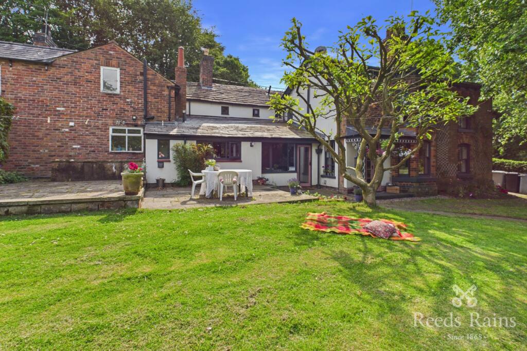 5 bed Semi Detached for rent in Henbury. From Reeds Rains - Macclesfield 5 bed Semi Detached for rent in Henbury. From Reeds Rains - Macclesfield