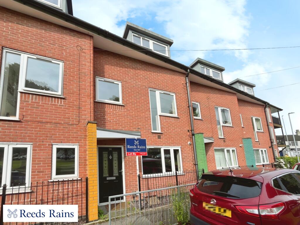 3 bed Mid Terraced House for rent in Newcastle-under-Lyme. From Reeds Rains - Newcastle under Lyme