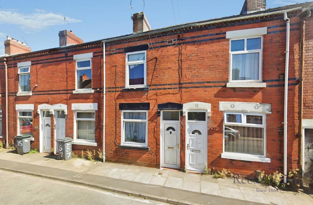 2 bed Mid Terraced House for rent in Hanchurch. From Reeds Rains - Newcastle under Lyme 2 bed Mid Terraced House for rent in Hanchurch. From Reeds Rains - Newcastle under Lyme