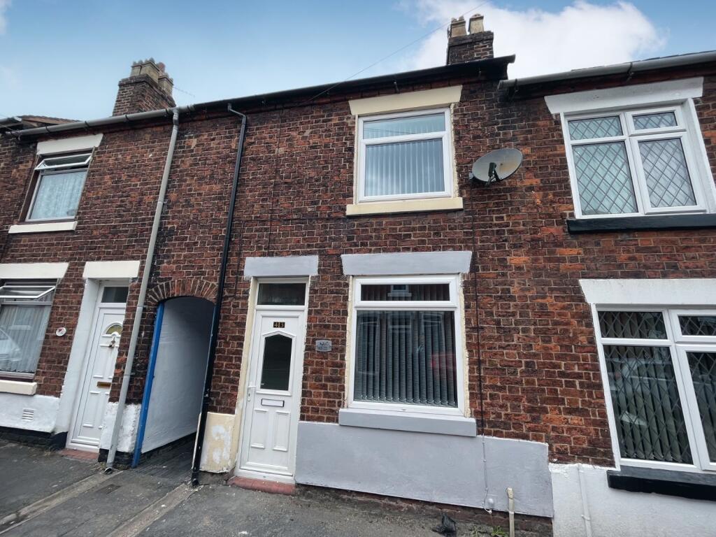 3 bed Mid Terraced House for rent in Bignall End. From Reeds Rains - Newcastle under Lyme