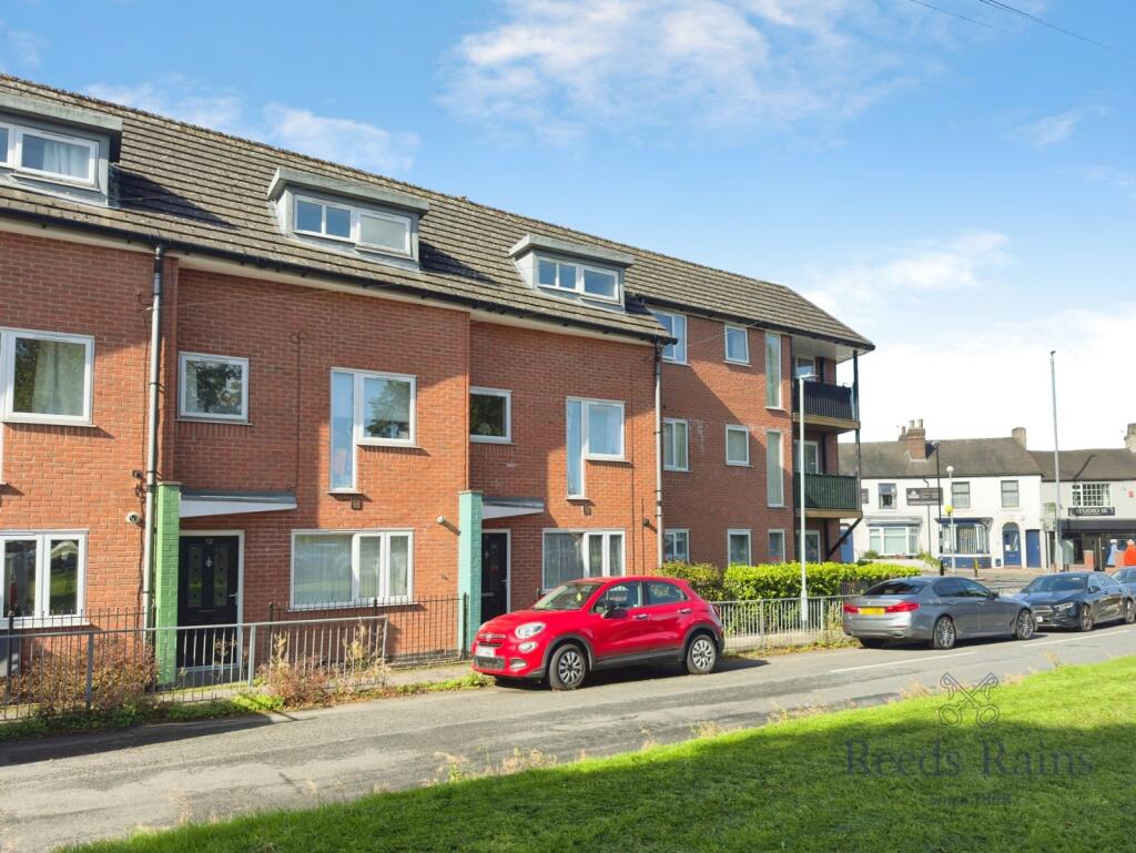 3 bed Mid Terraced House for rent in Newcastle-under-Lyme. From Reeds Rains - Newcastle under Lyme 3 bed Mid Terraced House for rent in Newcastle-under-Lyme. From Reeds Rains - Newcastle under Lyme