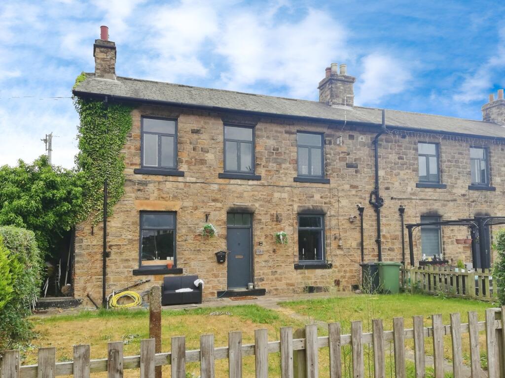 2 bed Semi Detached for rent in Briestfield. From Reeds Rains - Ossett