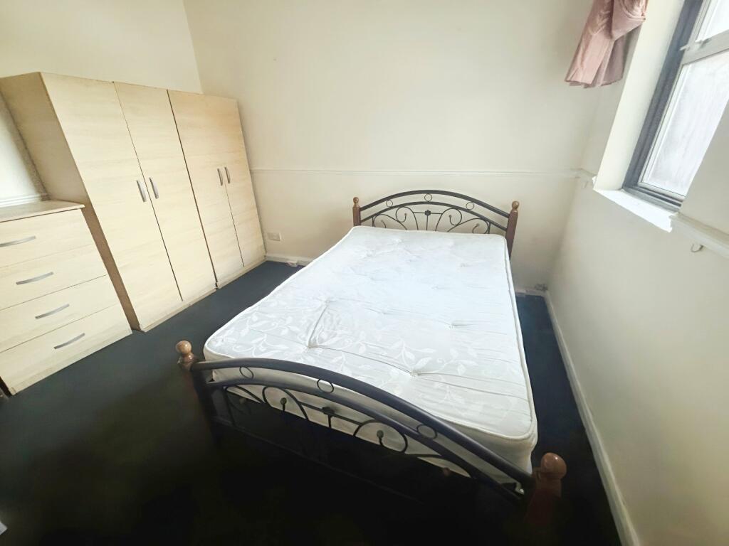 1 bed House Share for rent in London. From Reeds Rains - Plaistow