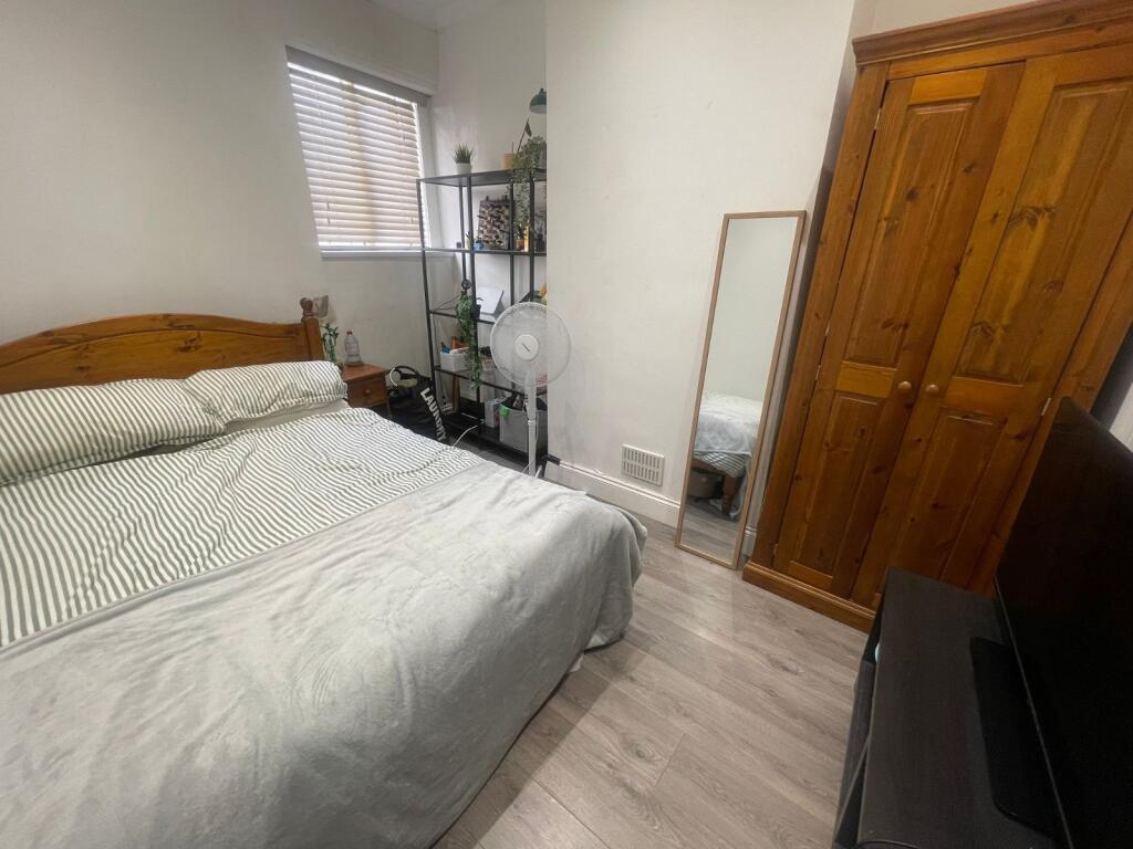 1 bed House Share for rent in West Ham. From Reeds Rains - Plaistow