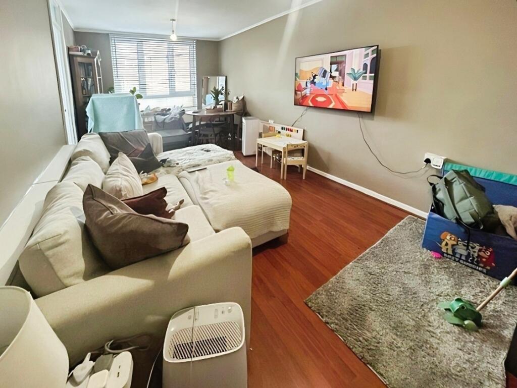 1 bed Apartment for rent in London. From Reeds Rains - Plaistow