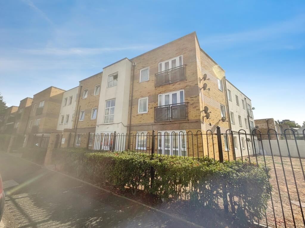 2 bed Apartment for rent in West Ham. From Reeds Rains - Plaistow 2 bed Apartment for rent in West Ham. From Reeds Rains - Plaistow