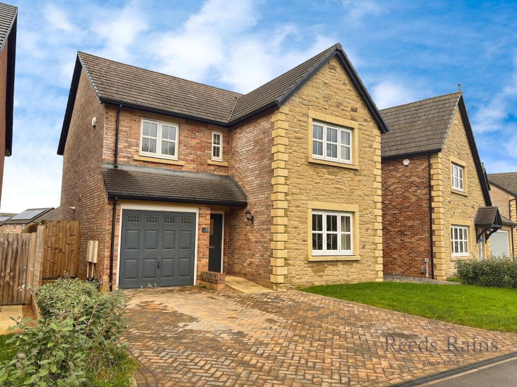 4 bed Detached for rent in . From Reeds Rains - Preston