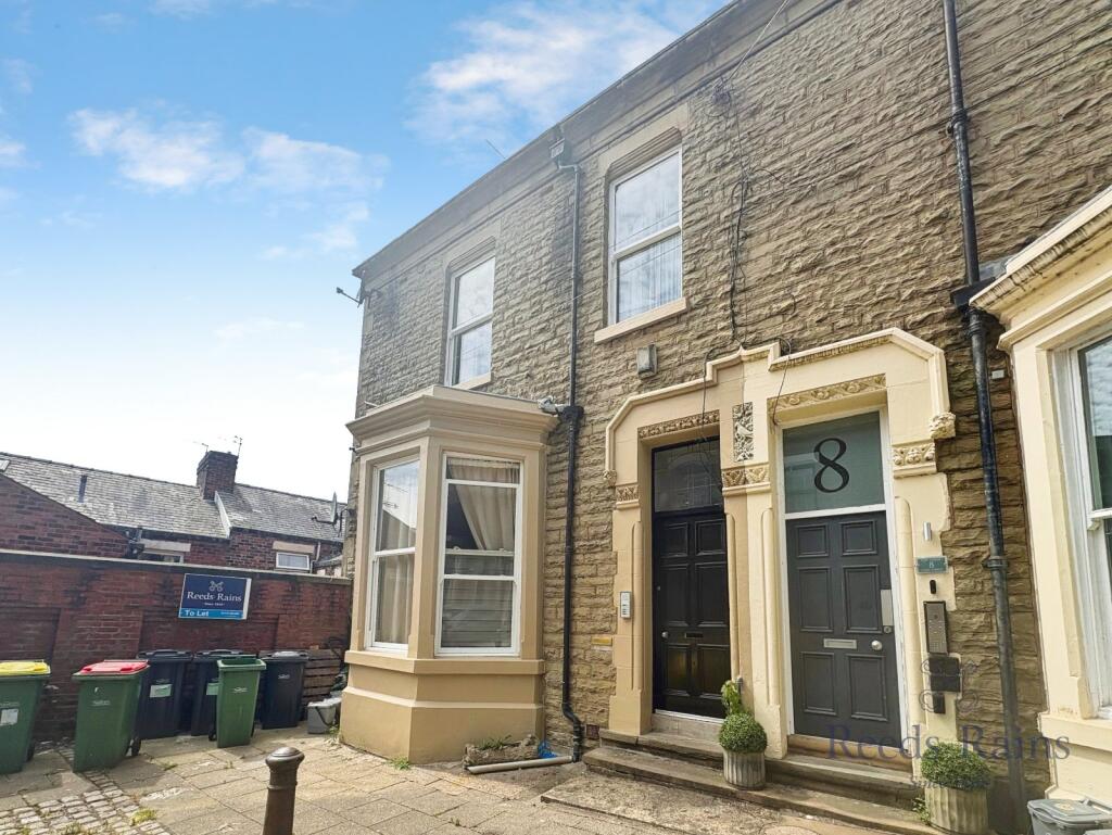 1 bed Apartment for rent in Lower Penwortham. From Reeds Rains - Preston 1 bed Apartment for rent in Lower Penwortham. From Reeds Rains - Preston