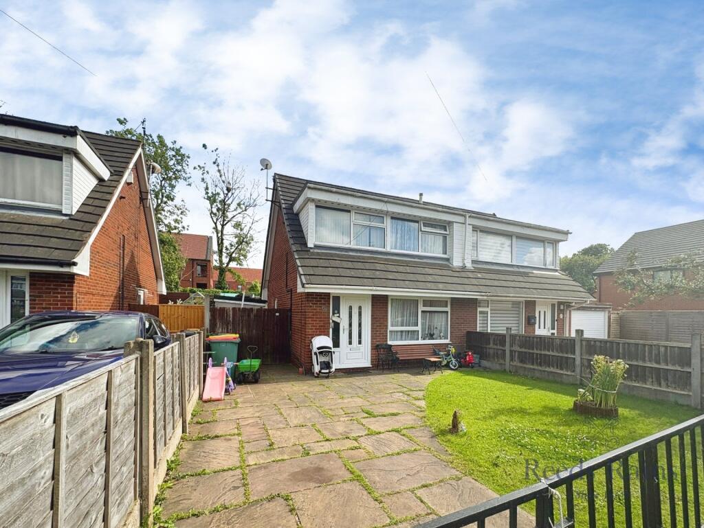 3 bed Semi Detached for rent in Cow Hill. From Reeds Rains - Preston 3 bed Semi Detached for rent in Cow Hill. From Reeds Rains - Preston