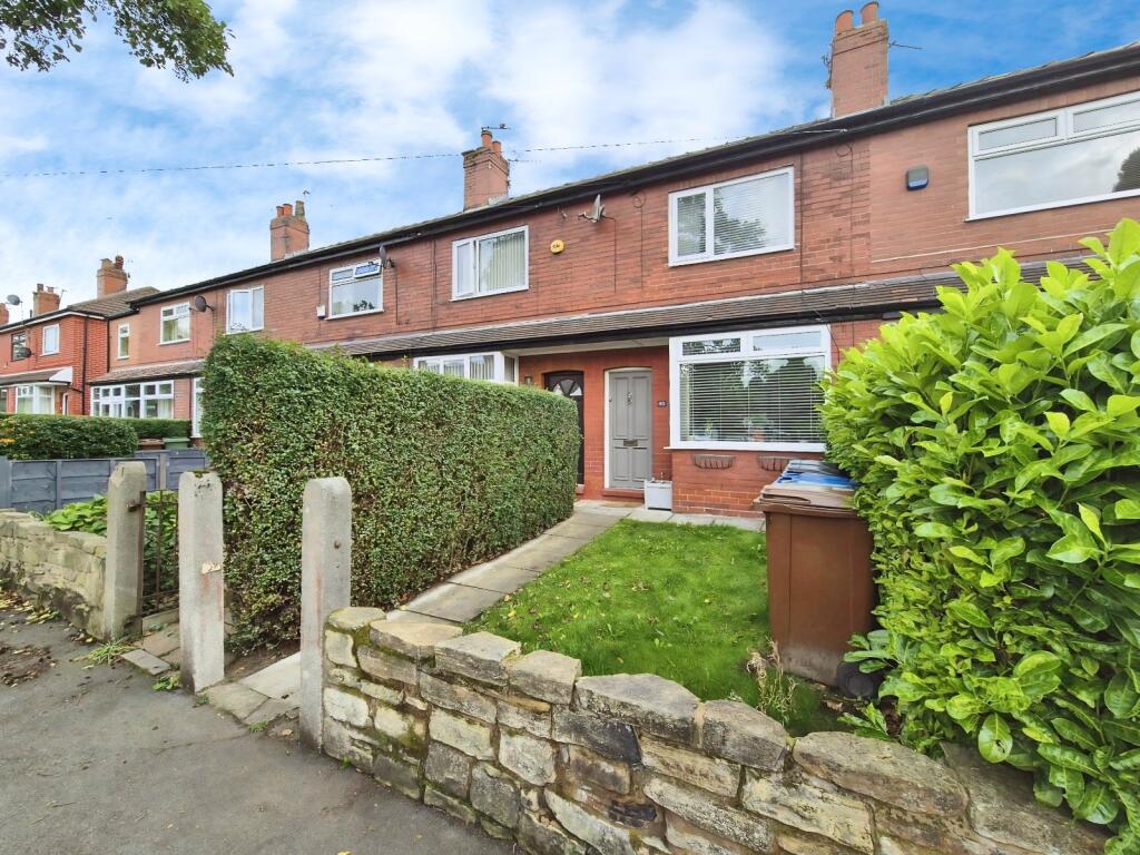 2 bed Mid Terraced House for rent in Stockport. From Reeds Rains - Reddish