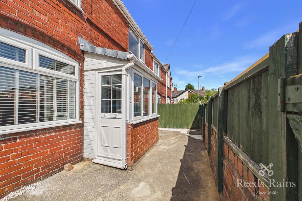 3 bed Mid Terraced House for rent in Maltby. From Reeds Rains - Rotherham 3 bed Mid Terraced House for rent in Maltby. From Reeds Rains - Rotherham