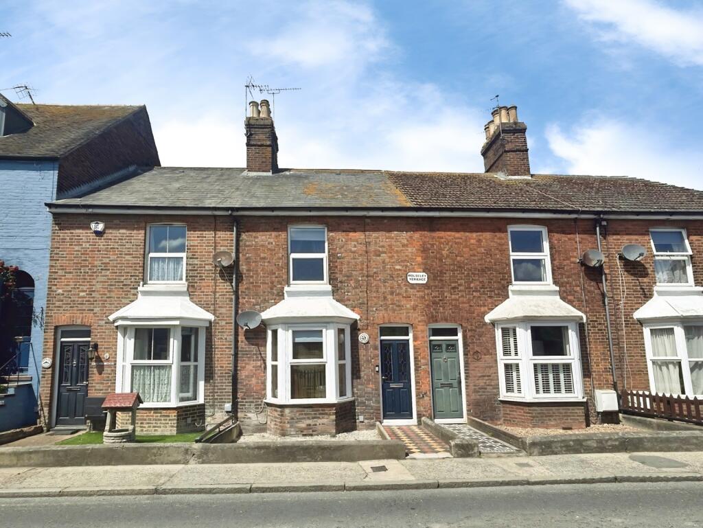 3 bed Mid Terraced House for rent in Rye. From Reeds Rains - Rye 3 bed Mid Terraced House for rent in Rye. From Reeds Rains - Rye
