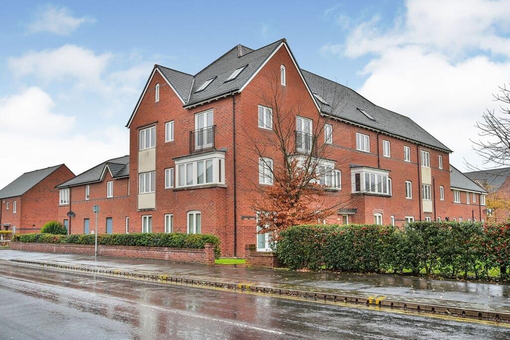 2 bed Penthouse for rent in Altrincham. From Reeds Rains - Sale
