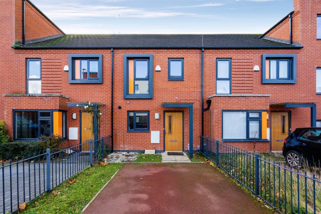 2 bed Mid Terraced House for rent in Pendleton. From Reeds Rains - Salford