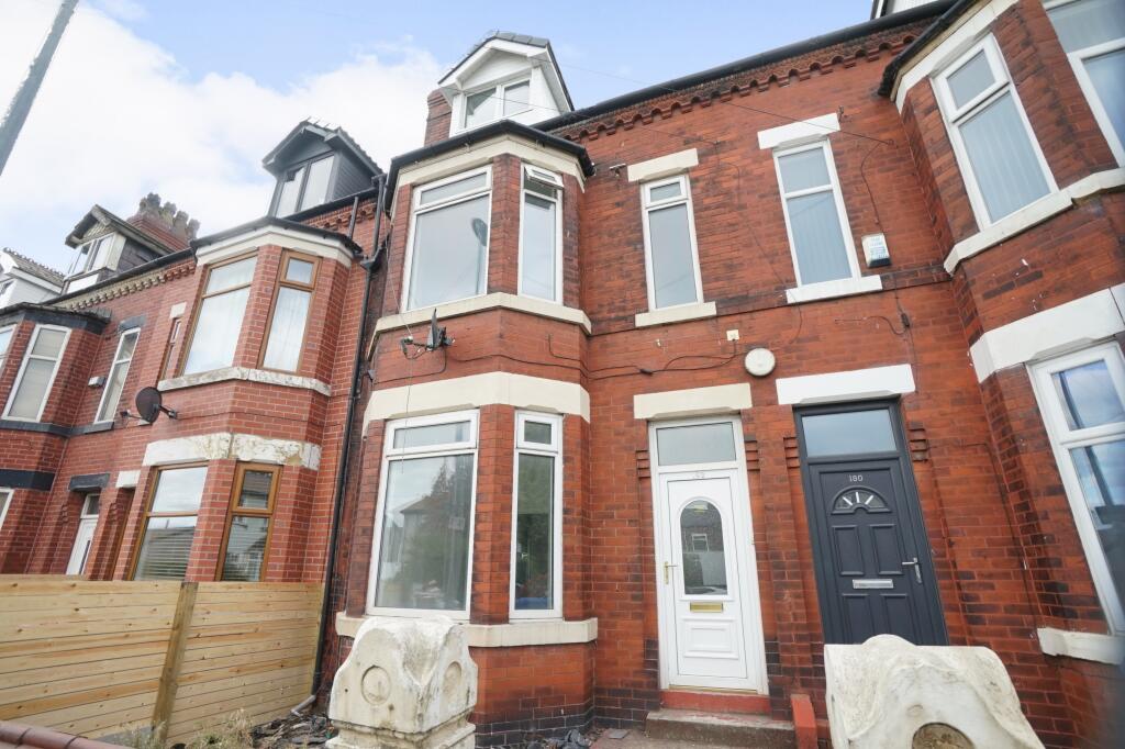 4 bed Mid Terraced House for rent in Salford. From Reeds Rains - Salford 4 bed Mid Terraced House for rent in Salford. From Reeds Rains - Salford