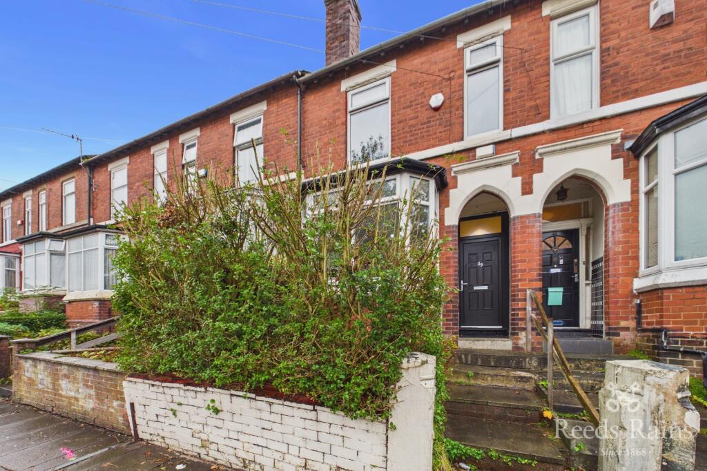 3 bed Mid Terraced House for rent in Charlestown. From Reeds Rains - Salford