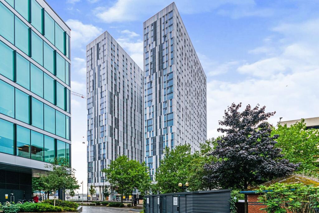 4 bed Apartment for rent in Salford. From Reeds Rains - Salford Quays City Living 4 bed Apartment for rent in Salford. From Reeds Rains - Salford Quays City Living
