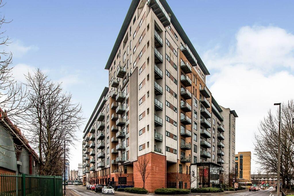 1 bed Apartment for rent in Salford. From Reeds Rains - Salford Quays City Living 1 bed Apartment for rent in Salford. From Reeds Rains - Salford Quays City Living