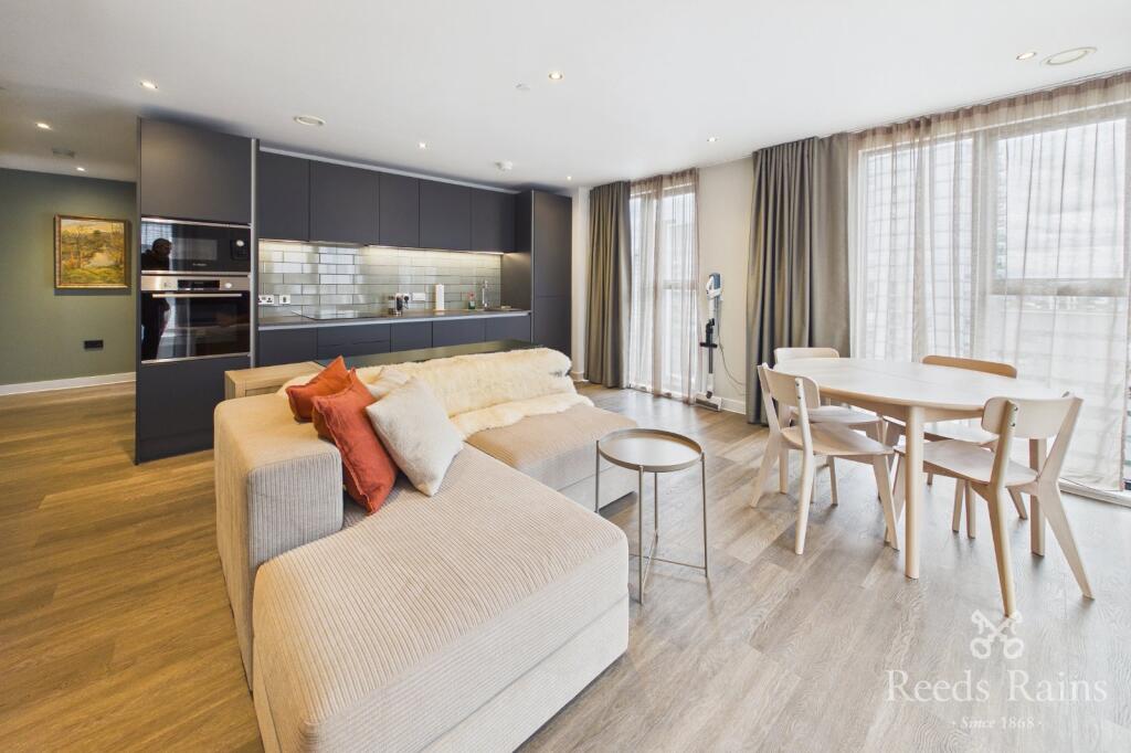 2 bed Apartment for rent in Salford. From Reeds Rains - Salford Quays City Living