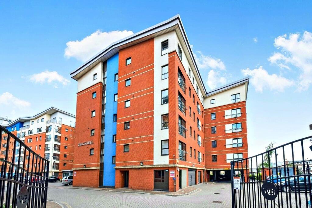 2 bed Apartment for rent in Sheffield. From Reeds Rains - Sheffield City Living