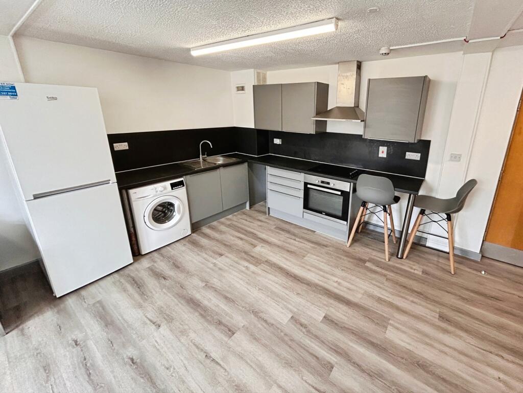 2 bed Apartment for rent in Sheffield. From Reeds Rains - Sheffield City Living