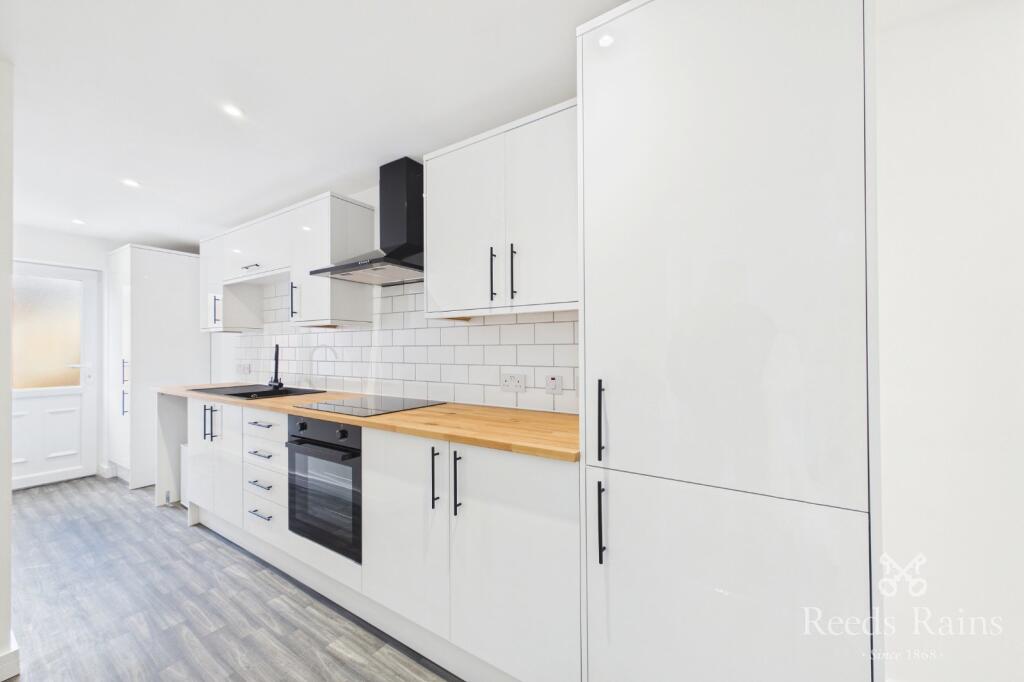 2 bed Mid Terraced House for rent in St Helens. From Reeds Rains - St Helens