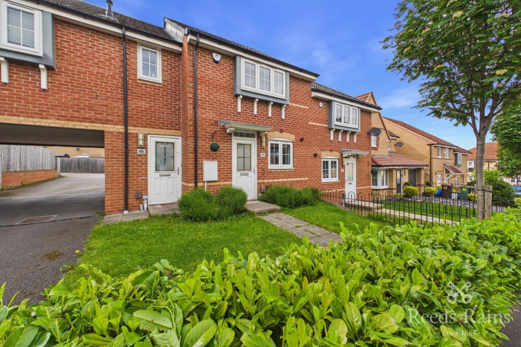 3 bed Mid Terraced House for rent in Kirkhamgate. From Reeds Rains - Wakefield